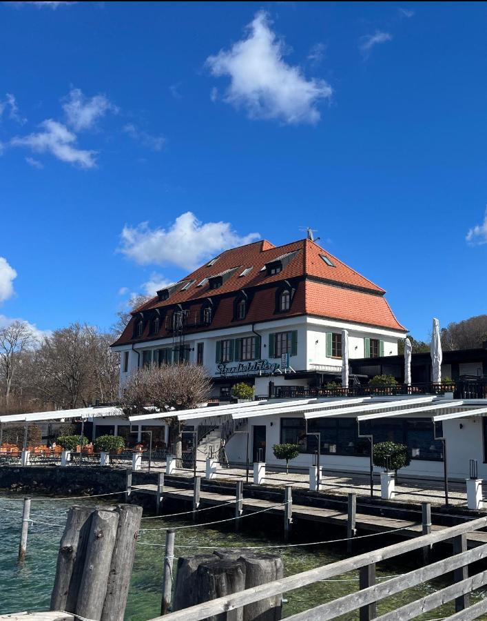 Strandhotel Berg ベルク・アム・シュタルンバーガー・ゼー エクステリア 写真